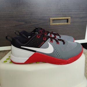 Nike Metcon Red and Black Cross Trainer